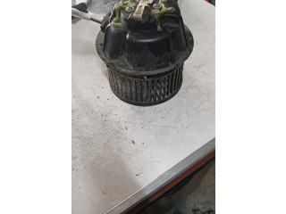 Вентилятор печки    240759865r   Dacia Duster