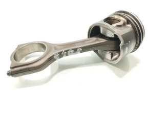 Поршень с шатуном 9HX(DV6ATED4) Citroen C4 I