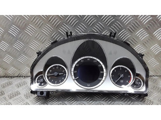 Přístrojová deska Mercedes-Benz E C207 W207 2012 A2C53257171