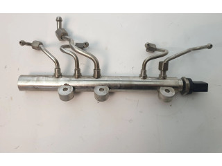 Vstřikovací lišta 7599866 BMW M5 pro naftový motor 4.4 S63B44B