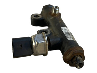 Топливная рампа 4R8Q9C066AE, 5WS40128 Jaguar S-Type 2.7