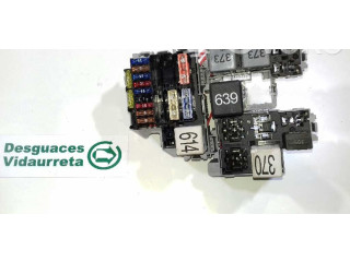 Pojistková skříňka Audi Q7 4L 2007