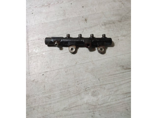 Vstřikovací lišta 175210651R Mercedes-Benz GLA W156