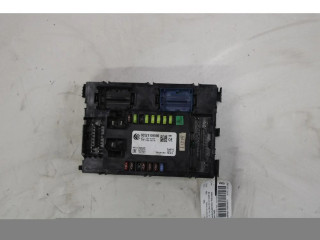 Блок предохранителей    Jeep Renegade    