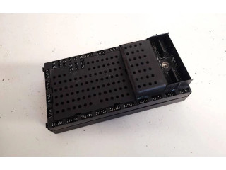 Блок предохранителей  9452772, 9441587   Volvo S80    