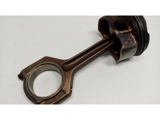 Píst 7624408, 11247624616 BMW 3 F30 F35 F31 pro benzínový motor 2.8 N20