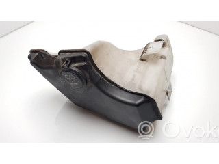 Бачок оконной жидкости    