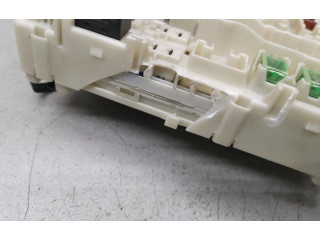 Блок предохранителей MN108319 Mitsubishi Colt