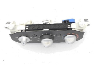 Блок управления климат-контролем 7701067954   Renault Twingo II