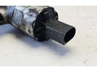 Vstřikovací lišta 03L130089B, 6000000353 Volkswagen Caddy CAYD