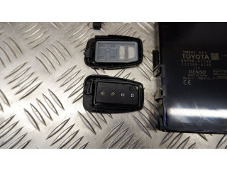 Řídící jednotka 8999047132, MR10028 Toyota Prius (XW50) 2019