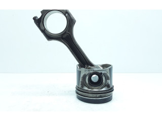 Поршень с шатуном 81L123 Volvo V70