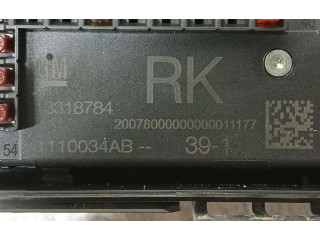 Pojistková skříňka Řídící jednotka BSM 13318784, 1110034ab Opel Astra H 2011