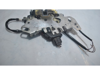 Zámek zadních dveří Chrysler Voyager 2002