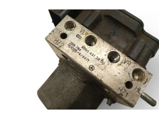 Jednotka ABS A0004313900 Mercedes-Benz GLA W156 2016