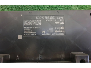 Блок комфорта 5Q0937084DC Skoda Octavia Mk3 (5E)
