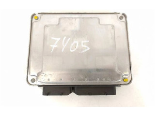 Блок управления двигателя 038906012HC Skoda Octavia Mk1 (1U)