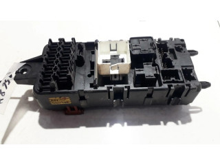 Блок предохранителей 0629951 Mitsubishi Carisma