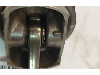 Шатун      Maserati Quattroporte  