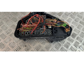 Pojistková skříňka 7L0937615 Porsche Cayenne (92A) 2011