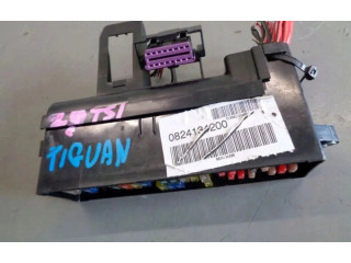   Pojistková skříňka    Volkswagen Tiguan 2008