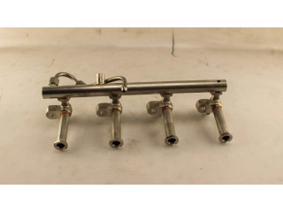 Vstřikovací lišta 31478555 Volvo XC90 pro benzínový motor 2.0