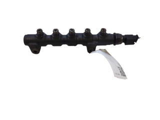 Топливная рампа 9654592680, 9564590   Peugeot 5008   для двигателя 9HZ