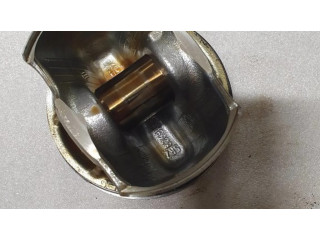 Píst 8637807 BMW 5 G30 G31 pro benzínový motor 3.0