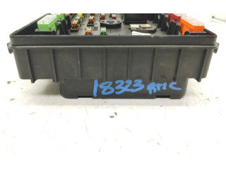 Блок предохранителей 63585371, 63585371 Audi Q3 8U