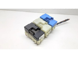 Блок предохранителей    Volvo V70    