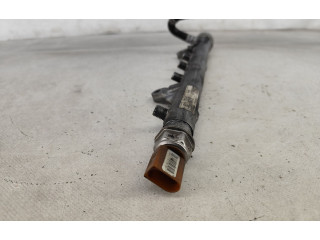 Топливная рампа 03L130089R   Audi A1  