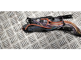 Блок предохранителей 13800159    Volvo V70  D4204T5 