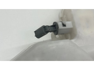 Бачок оконной жидкости