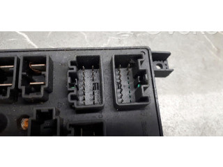 Блок предохранителей 518826003 Volvo XC90