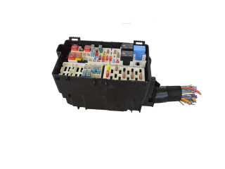 Поршень Ящик предохранителей (комплект) YMFS 4637005 Ford Transit - Tourneo Connect