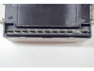 Pojistková skříňka MR515658 Mitsubishi Pajero 2002