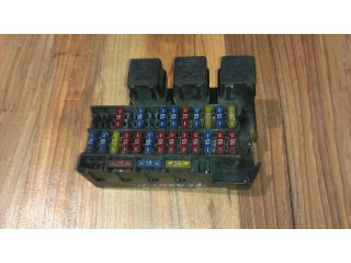 Pojistková skříňka 72404047, 243110e000 Nissan Terrano 2000