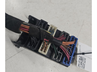 Блок предохранителей 913103E810 KIA Sorento