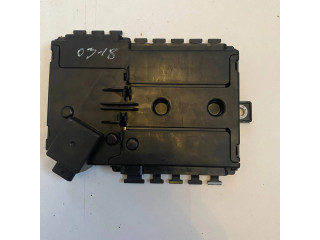 Блок предохранителей A2055402850, A2055402840 Mercedes-Benz C AMG W205