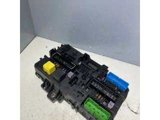 Блок предохранителей 13145017, 5DK00866930 Vauxhall Astra H