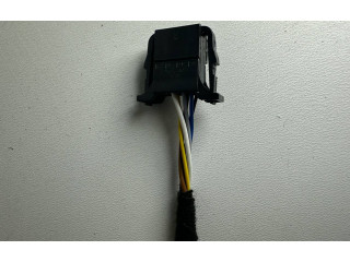 Зеркало электрическое        Skoda Fabia Mk3 (NJ)  2015 - 2021 года   