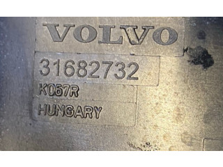 Блок предохранителей 31682732, 31494567 Volvo S60