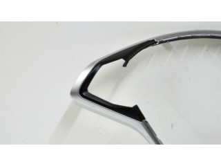 Отделка вокруг крышки топливного бака