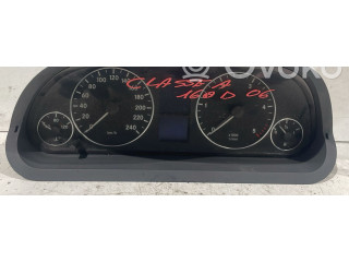 Панель приборов    Mercedes-Benz A W169       