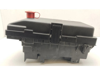 Pojistková skříňka 63565509 Chrysler Pacifica 2018