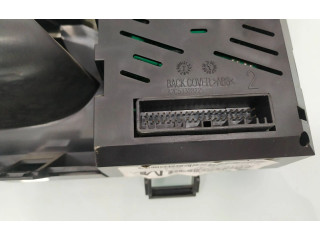 Панель приборов 8201127953 Renault Twingo II