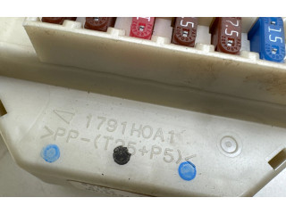 Блок предохранителей 8637A020, 5WK45103A Mitsubishi Colt