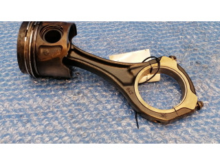 Píst 8370B Mercedes-Benz E W212 pro naftový motor 3.0