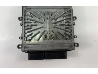 Блок управления двигателем Блок управления 30729826A, 0281012103   Volvo V70