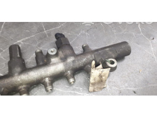 Vstřikovací lišta    Mazda 323     